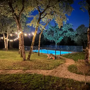 https://le-domaine-de-la-claire-fontaine.midi-pyreneeshotels.com